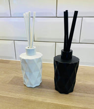 Load image into Gallery viewer, Geo Room Diffuser boxed 170ml These beautiful geo diffusers are available in 4 different colours and a range of scents.