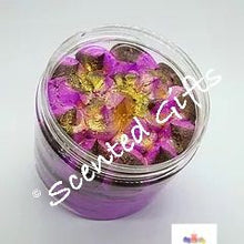 Load image into Gallery viewer, Luxury Sugar Scrub Soap Fluff 160g. Scented inBlackberry and cinnamon and coloured in purple and grey.