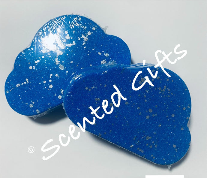 Galaxy Cloud Bath Bomb  A galaxy blue themed cloud shape bath bomb with silver mica detail, coloured embeds and scented in unicorn. 