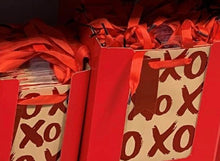 Load image into Gallery viewer, Gift wrapping Options for hampers, bath bombs etc